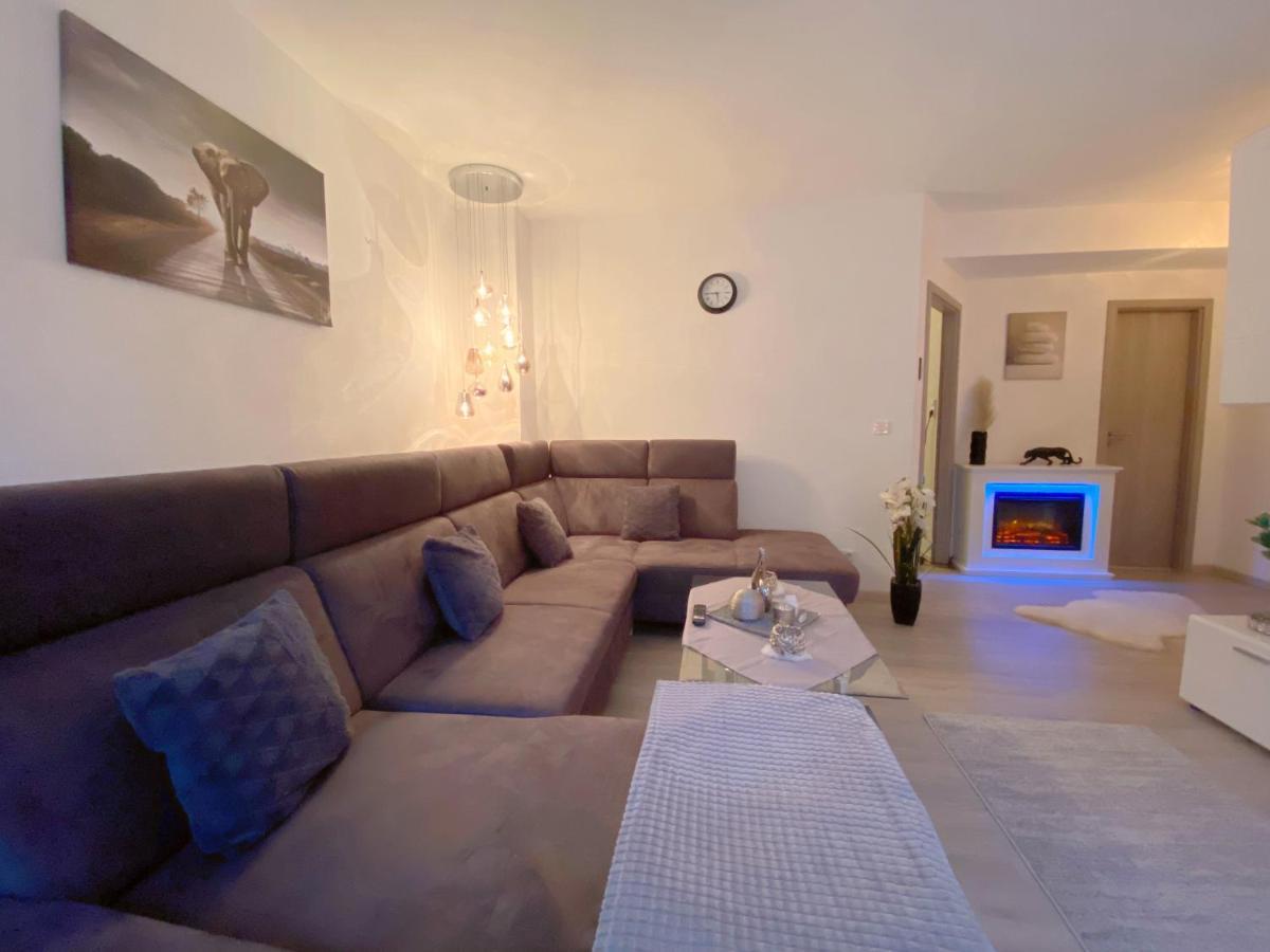 Moderne Fewo Weinberge Netflix Daire Zell an der Mosel Dış mekan fotoğraf